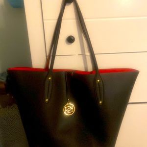 Bebe hand bag with a crossbody bag included